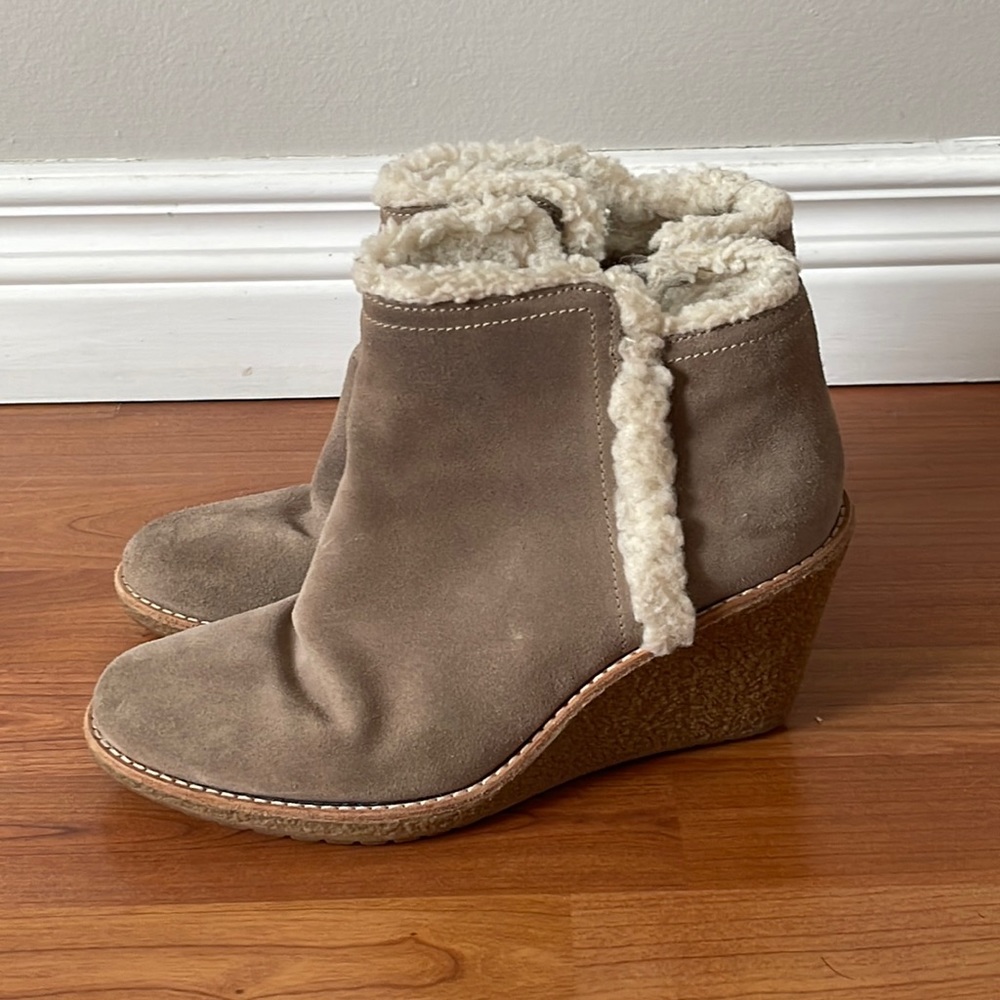 Beautiful Cole Haan suede 2-2.5” heals booties